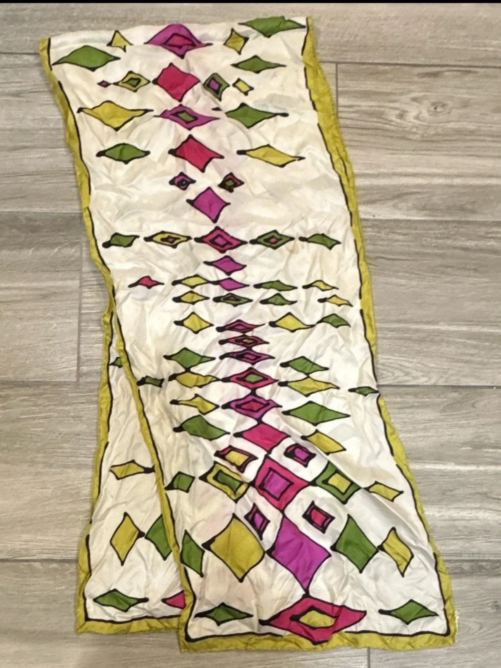 VINTAGE LADY HERITAGE BY ROBINSON & GOLLUEER SILK SCARF